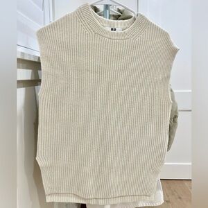 Timeless Sweater vest